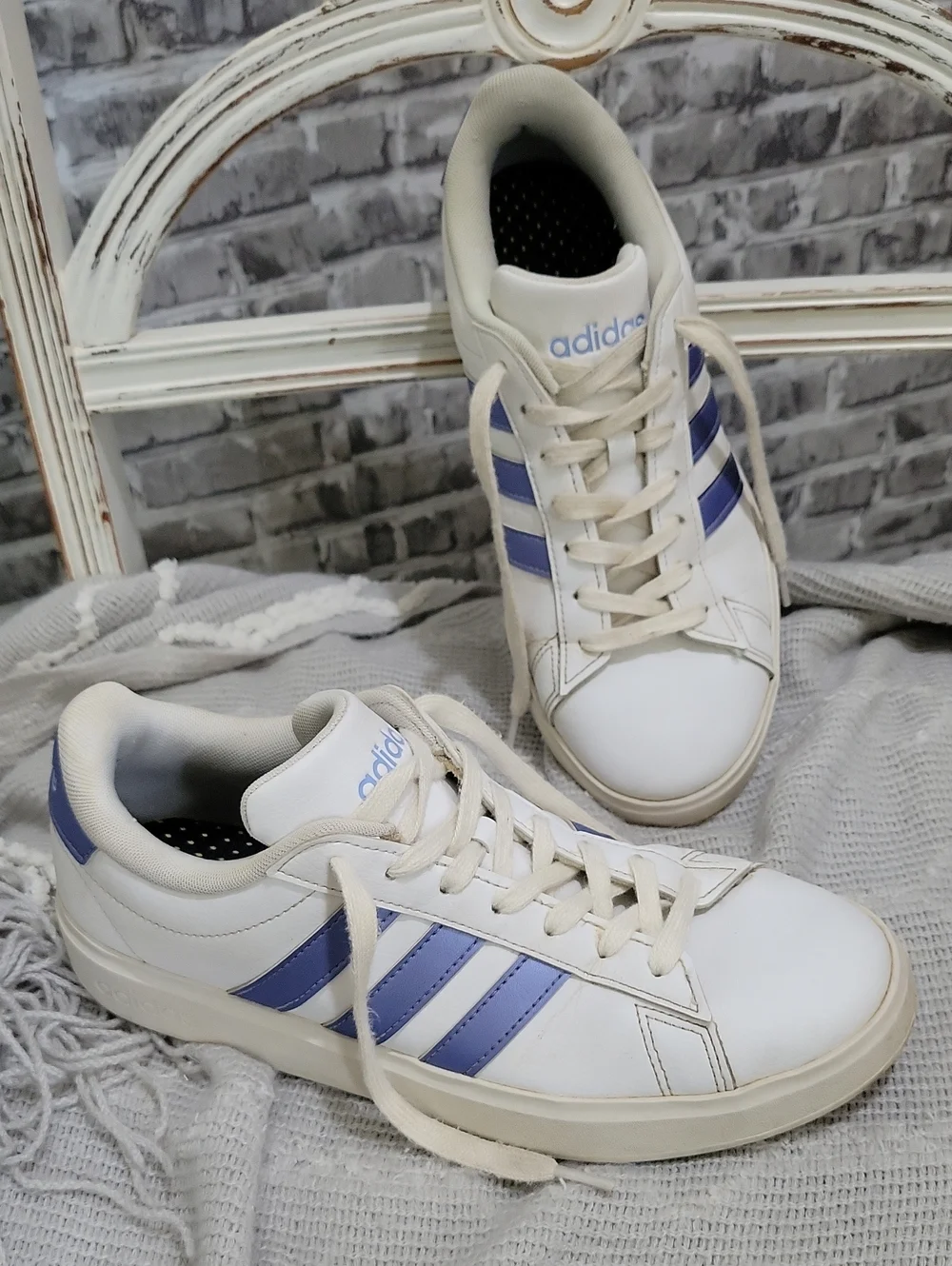 Adidas Grand Court 2.0 Sneakers -White/Blue Spark Metallic- Women's 8.5